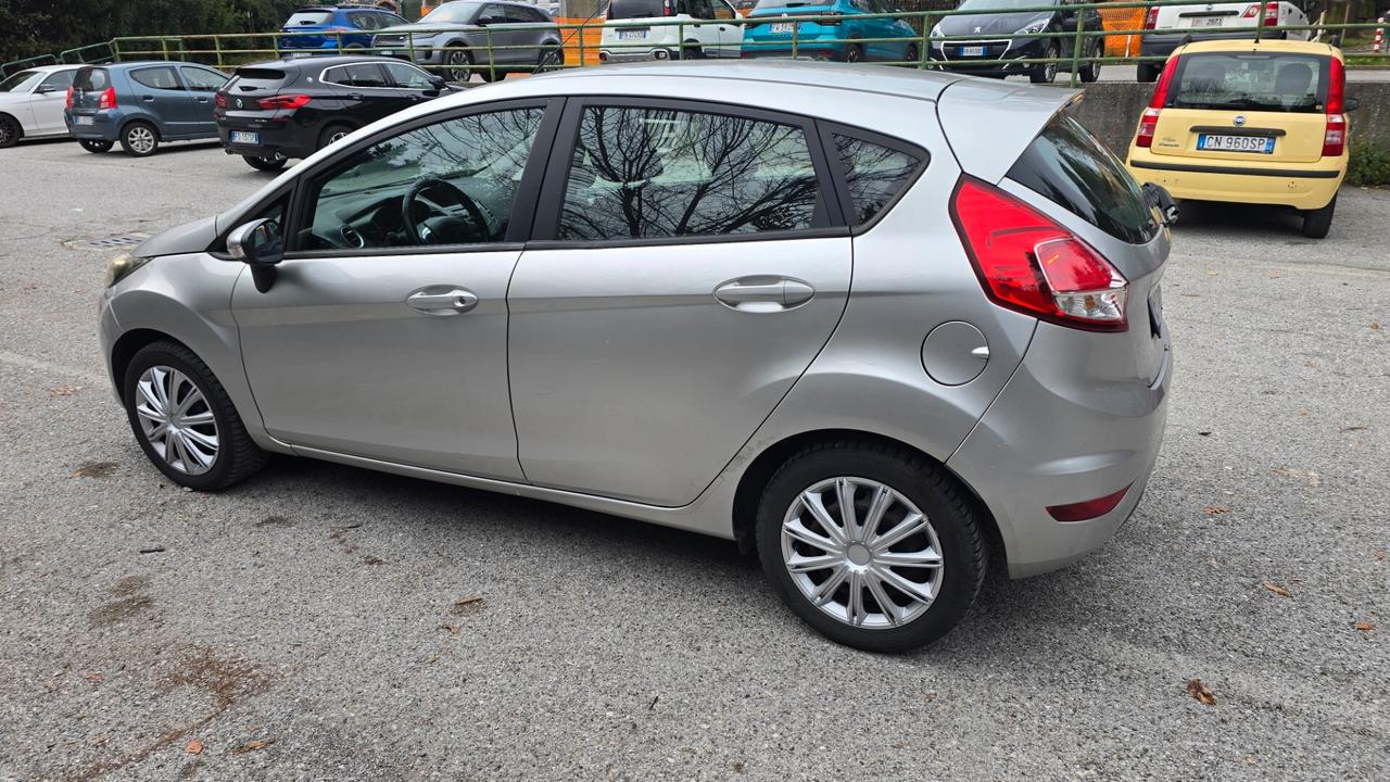 Ford Fiesta 1.5 TDCi 75CV 5 porte Titanium