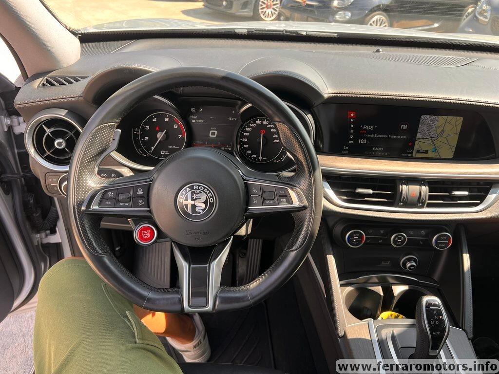 Alfa Romeo Stelvio 2.0 Turbo 280 CV AT8 Q4 Executive