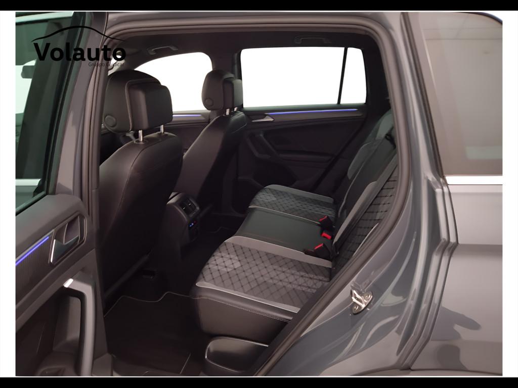 VOLKSWAGEN Tiguan II 2021 - Tiguan 2.0 tdi R-Line 150cv dsg