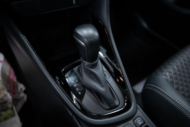 Toyota Yaris 1.5h Lounge