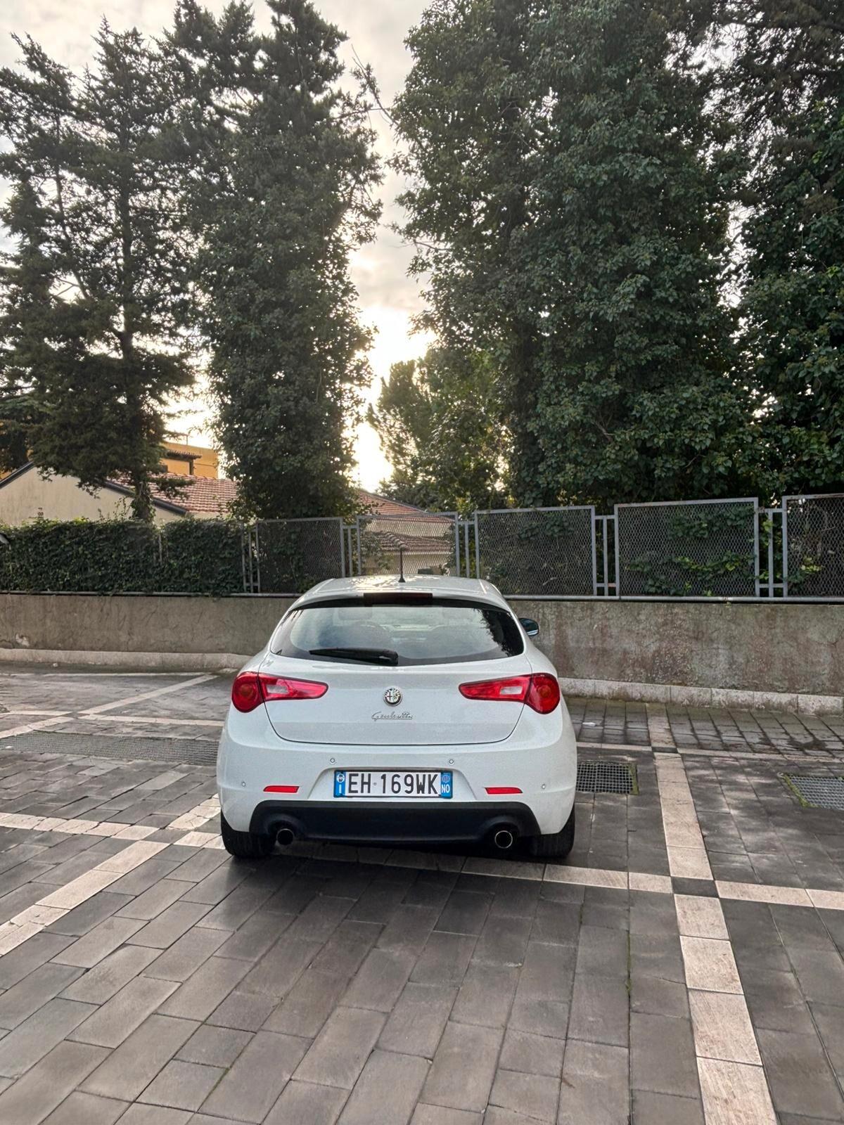 Alfa Romeo Giulietta 2.0 JTDm-2 140 CV Exclusive