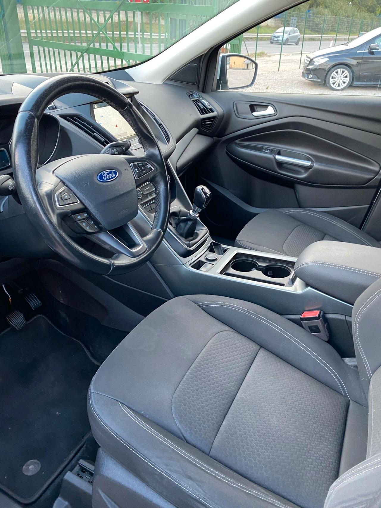 Ford Kuga 1.5 TDCI 120 CV S&S 2WD Business