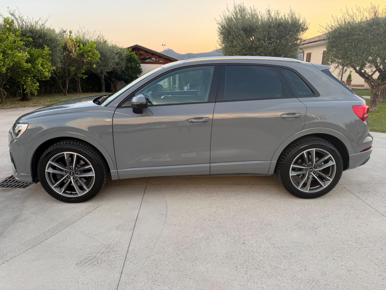 Audi Q3 35 tdi S Line quattro GARNZIA 12 MESI