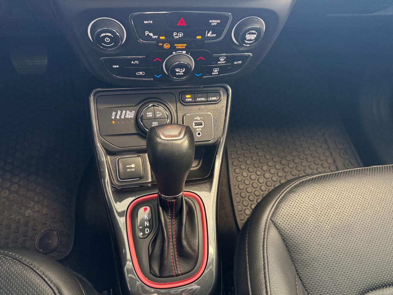 Jeep Compass 1.3 Turbo T4 240 CV PHEV AT6 4xe Trailhawk