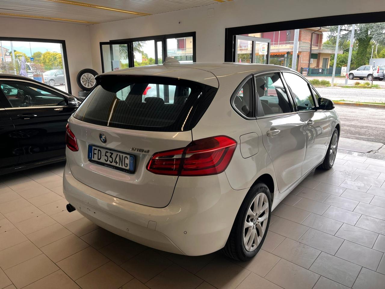 Bmw 218 218d Advantage