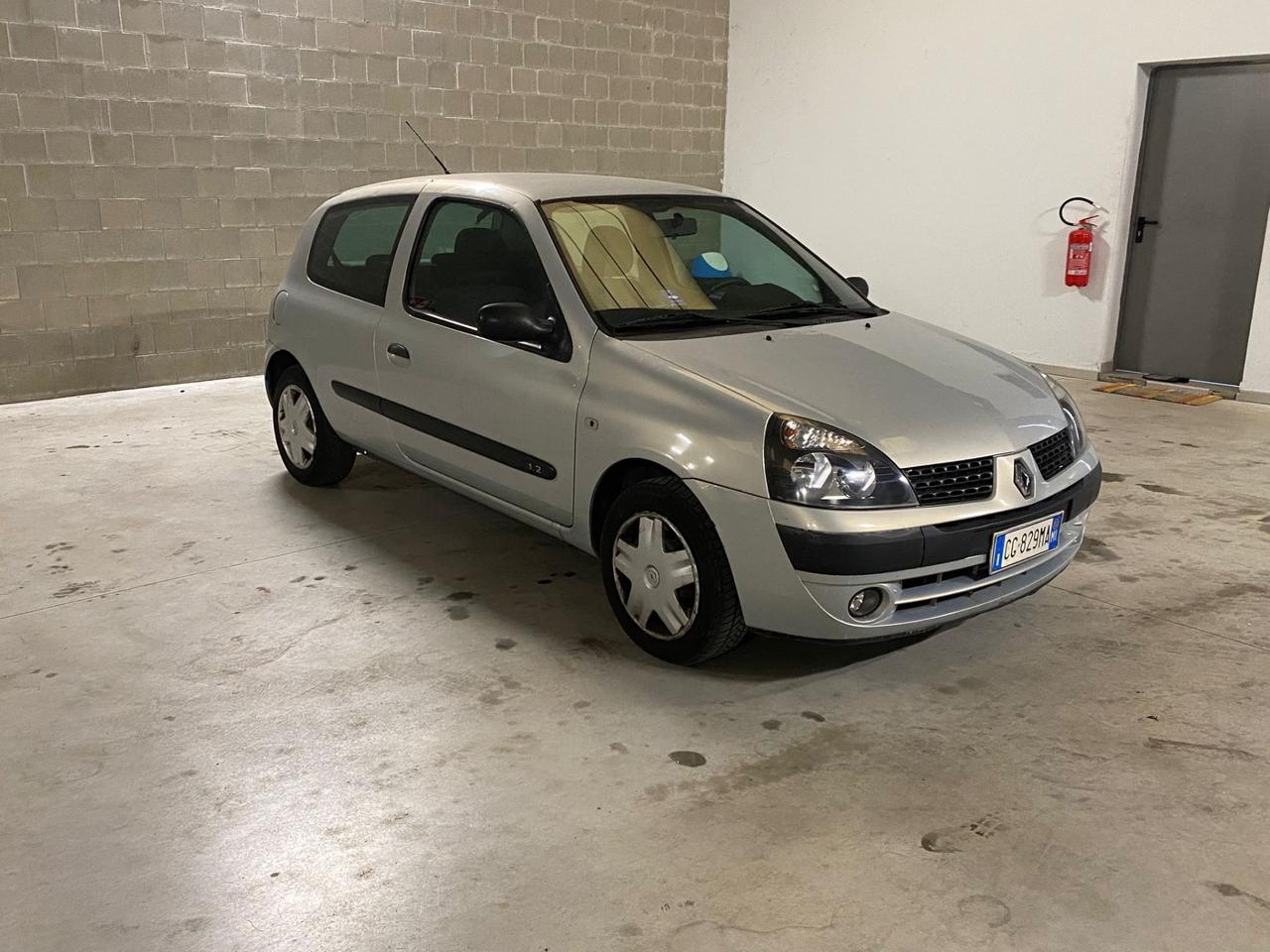 Renault Clio 1.2 cat 3 porte LIMITED
