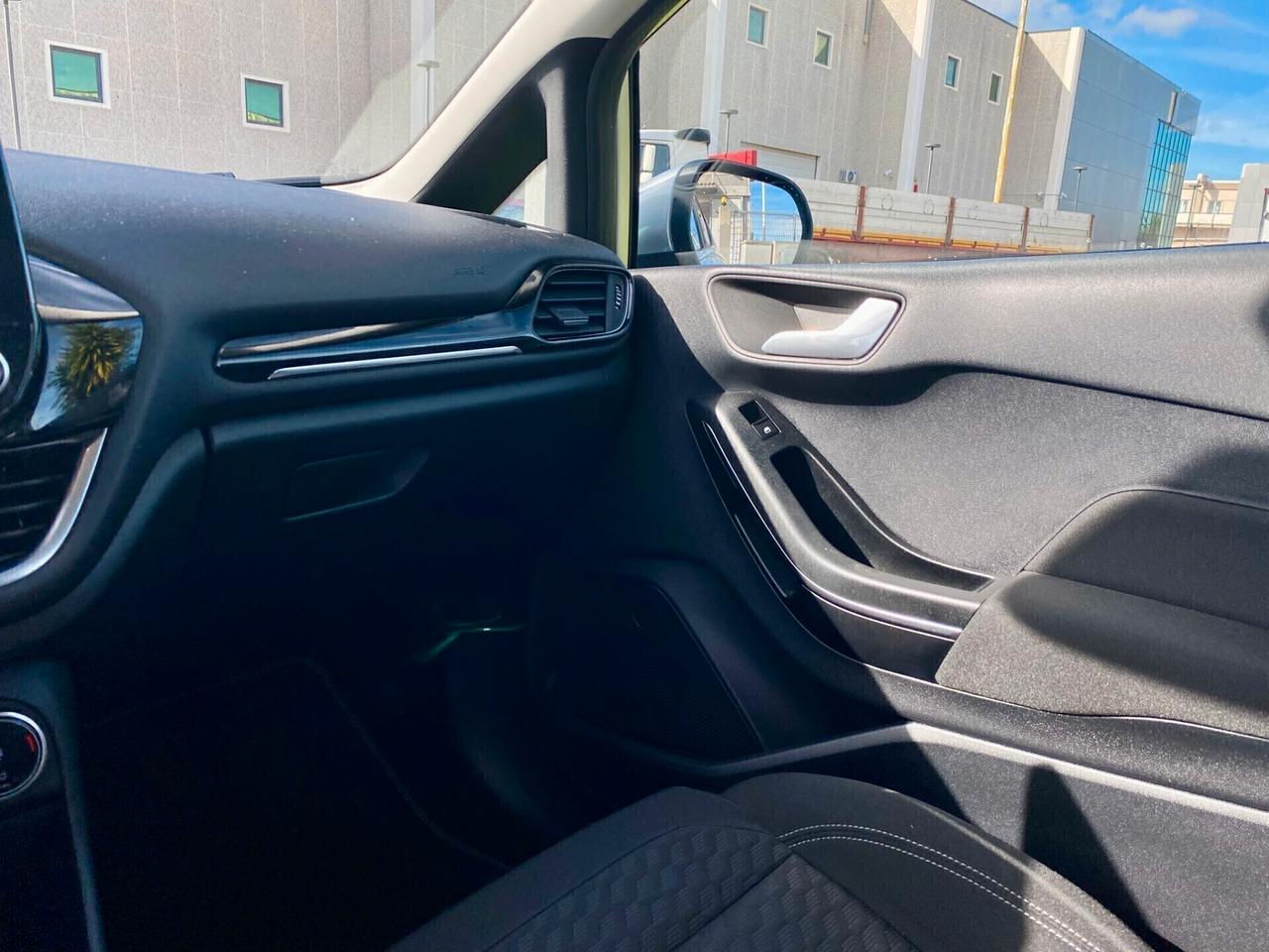 Ford Fiesta 1.0 Ecoboost Hybrid 125 cv. Titanium