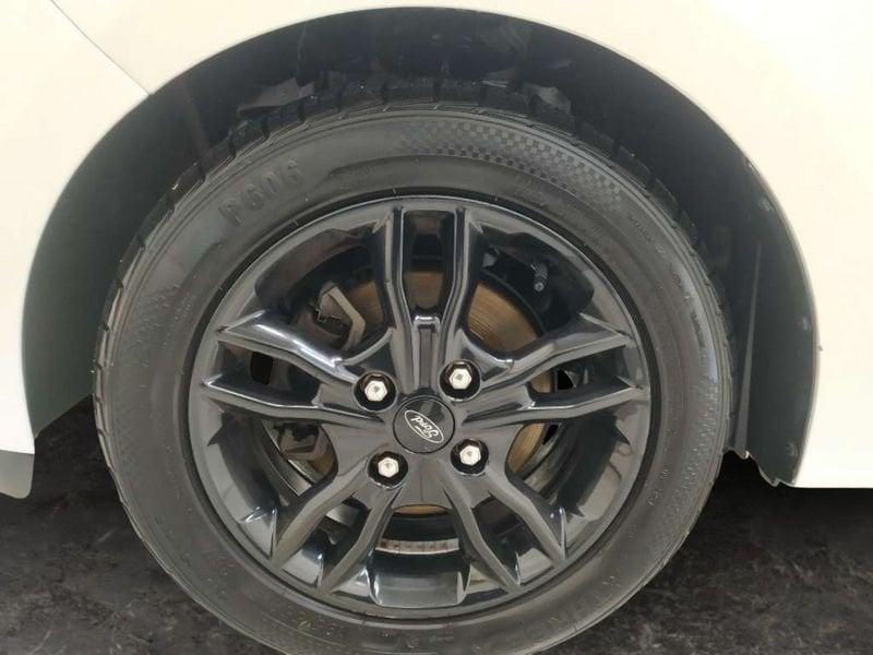 Ford Ka + 1.2 Black&White Black Body 85cv