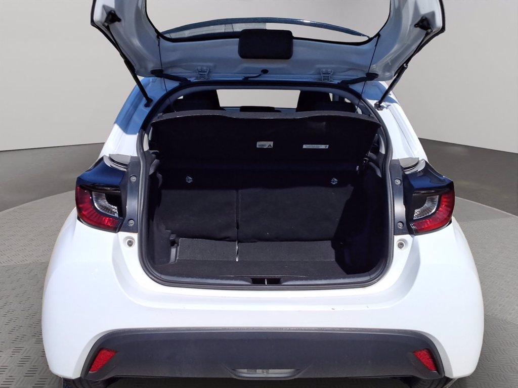 TOYOTA Yaris 1.0 active del 2023