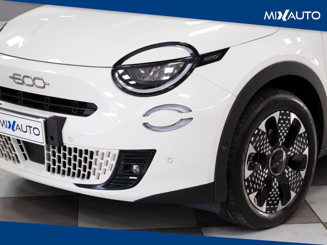Fiat 600 1.2 Hybrid La Prima 110CV Auto