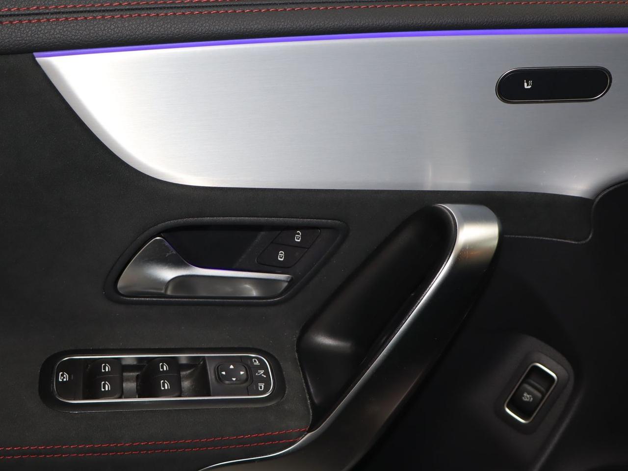 Mercedes-Benz CLA 200 AMG Line Premium Plus #11012