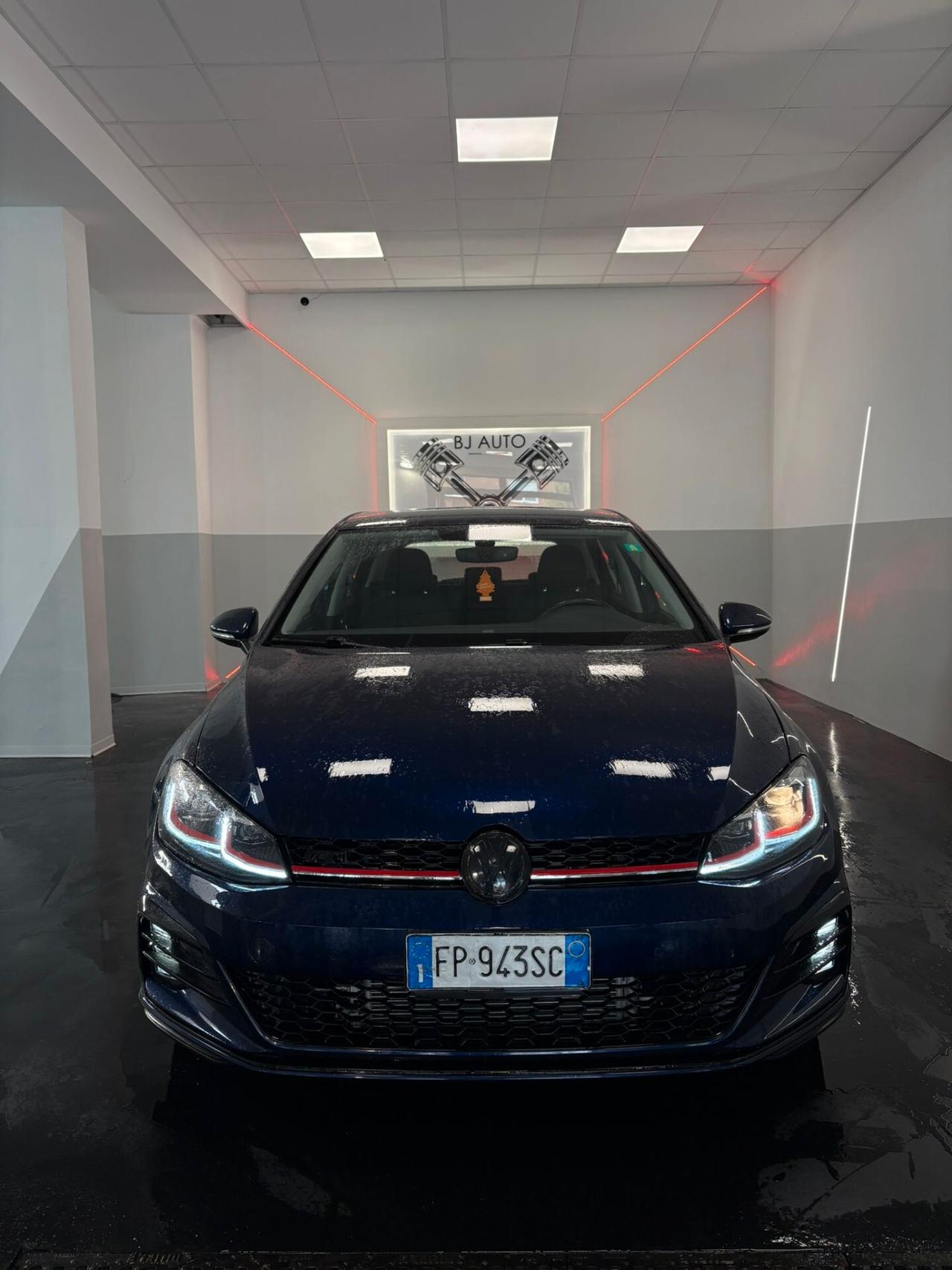 Volkswagen Golf 2.0 TDI 5p. Executive BlueMotion Technology