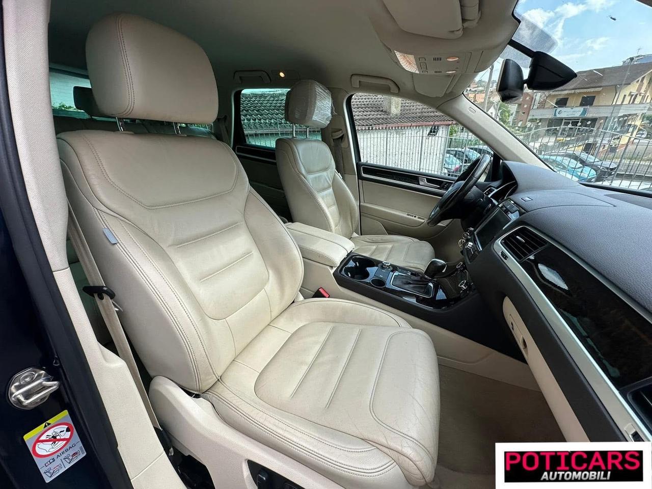 Volkswagen Touareg 3.0 TDI 245 CV tiptronic BlueMotion Techn. Executive