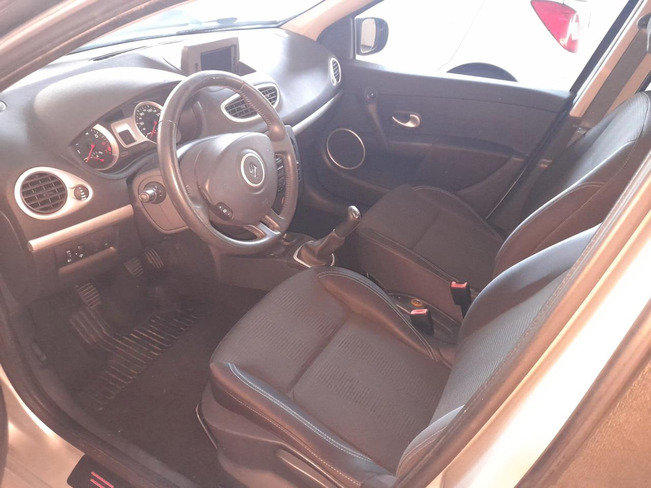 Renault Clio 1.2 16V 5 porte Dynamique