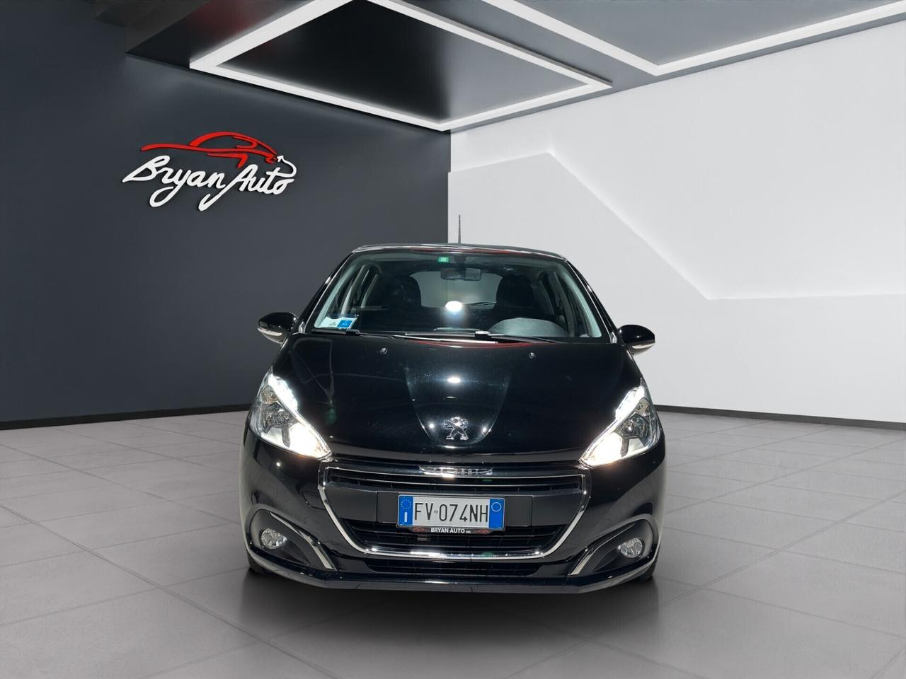 Peugeot 208 PureTech 82 5p. GPL Allure