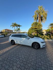 Volkswagen Passat Variant 2.0 TDI 190 CV DSG Highline BlueMotion Tech.