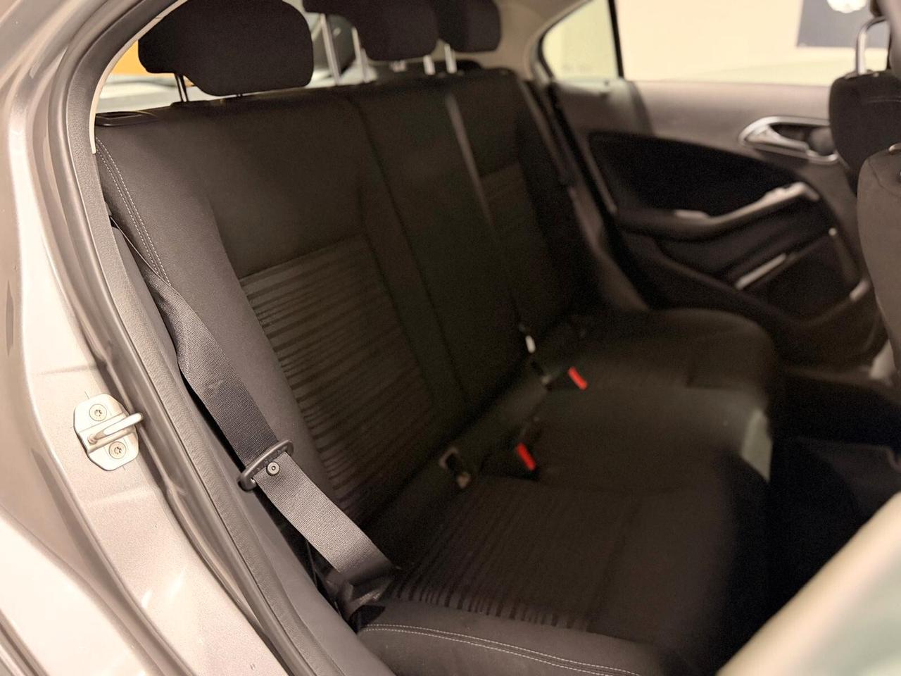 Mercedes-benz A 180 CDI BlueEFFICIENCY Premium