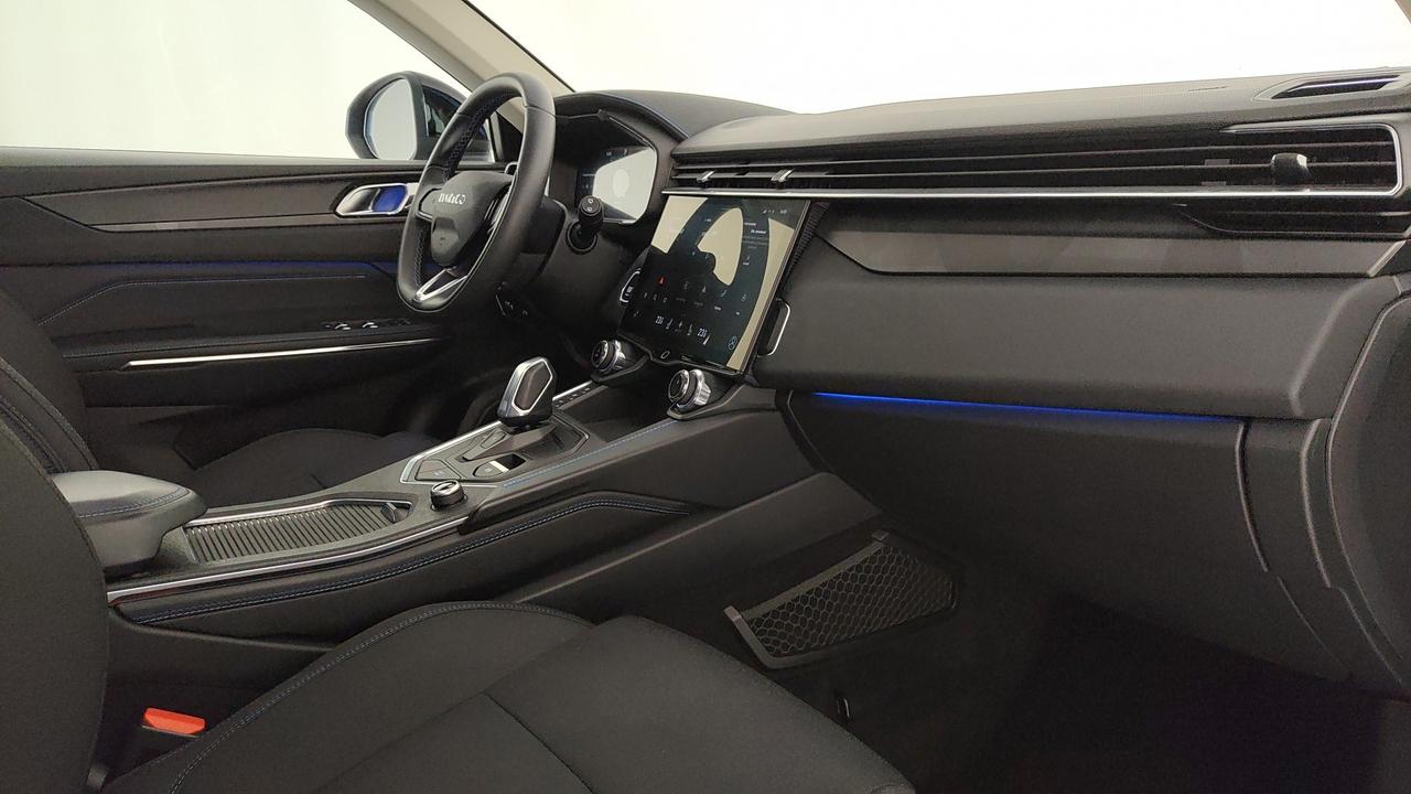 LYNK & CO 01 1.5 t hev auto