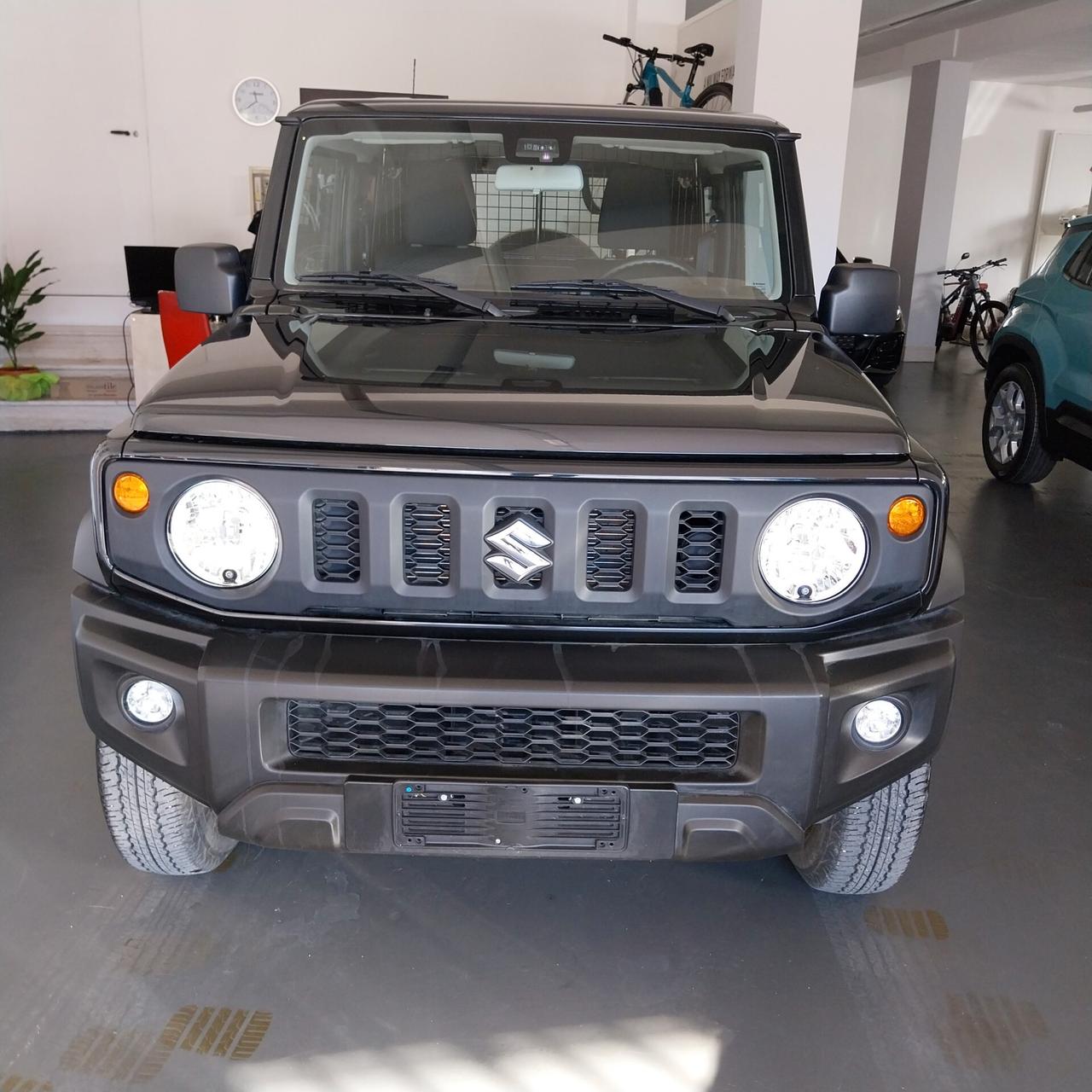 Suzuki Jimny 1.5 5MT PRO (N1)