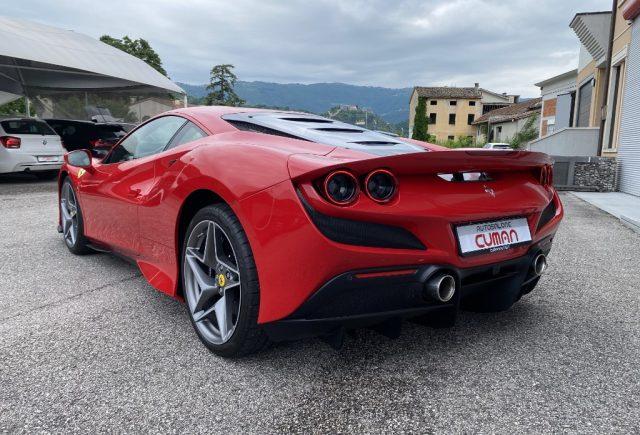 FERRARI F8 Tributo
