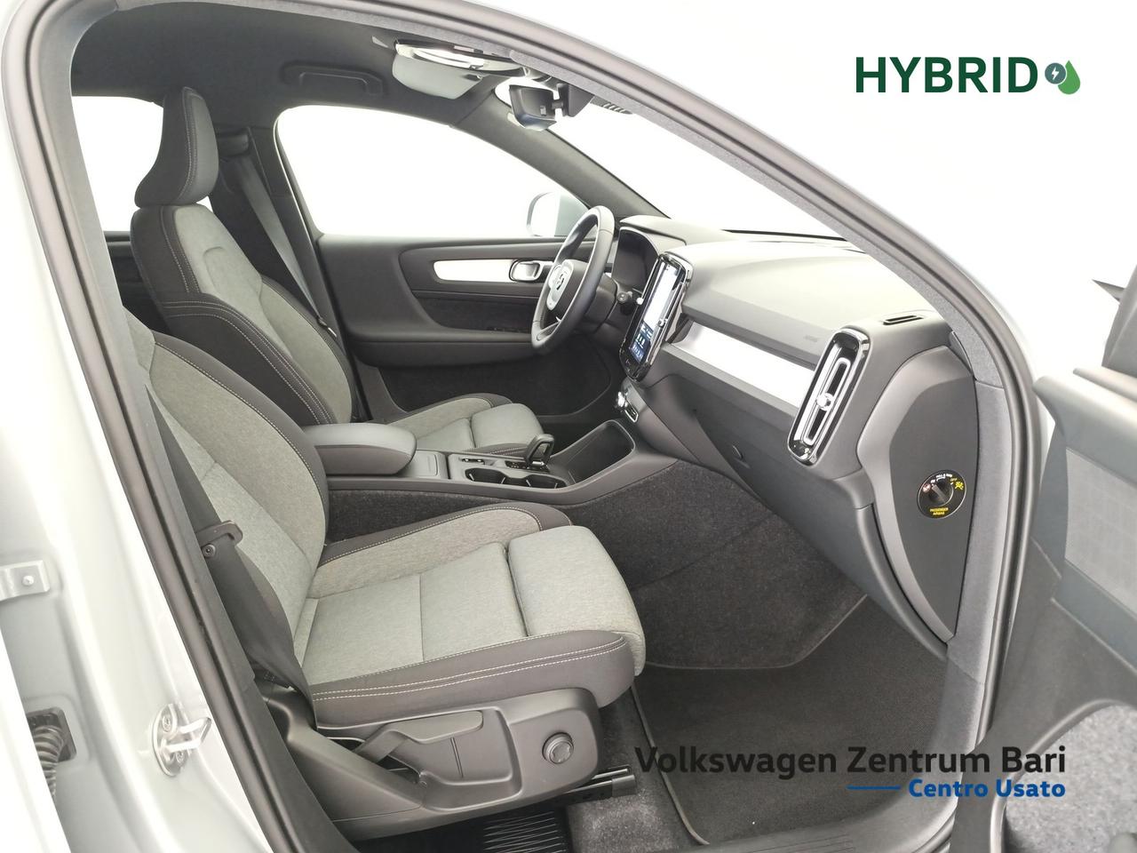 Volvo XC40 2.0 b3 core auto
