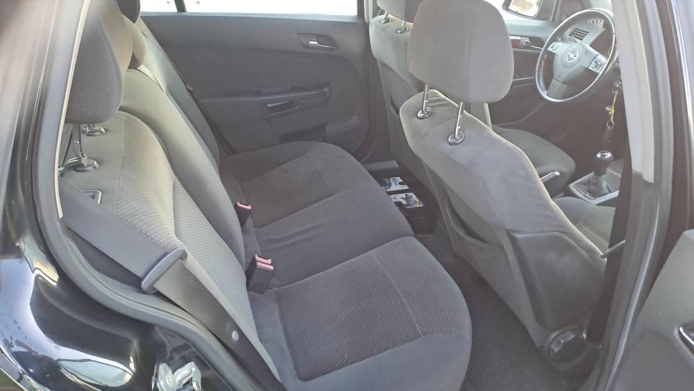 Opel Astra 1.7 CDTI POCHI KM TENUTA MOLTO BENE
