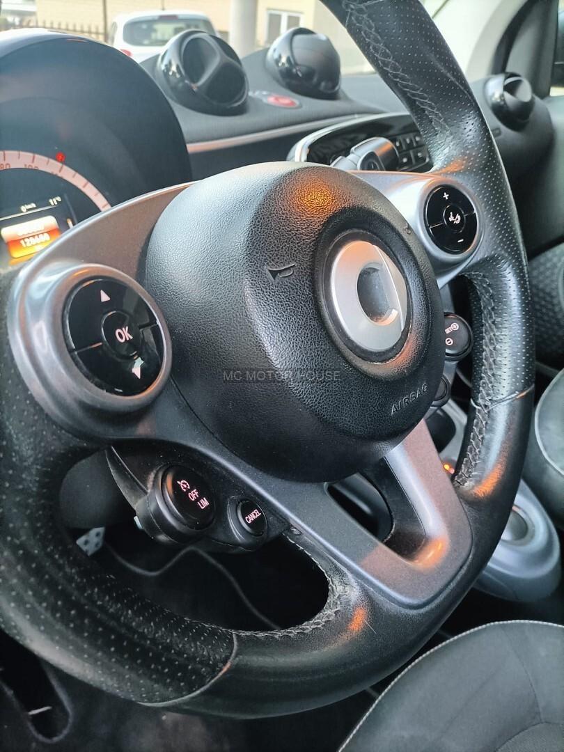 SMART FORTWO BENZINA *NEOPATENTATI* PERMUTE/RATE