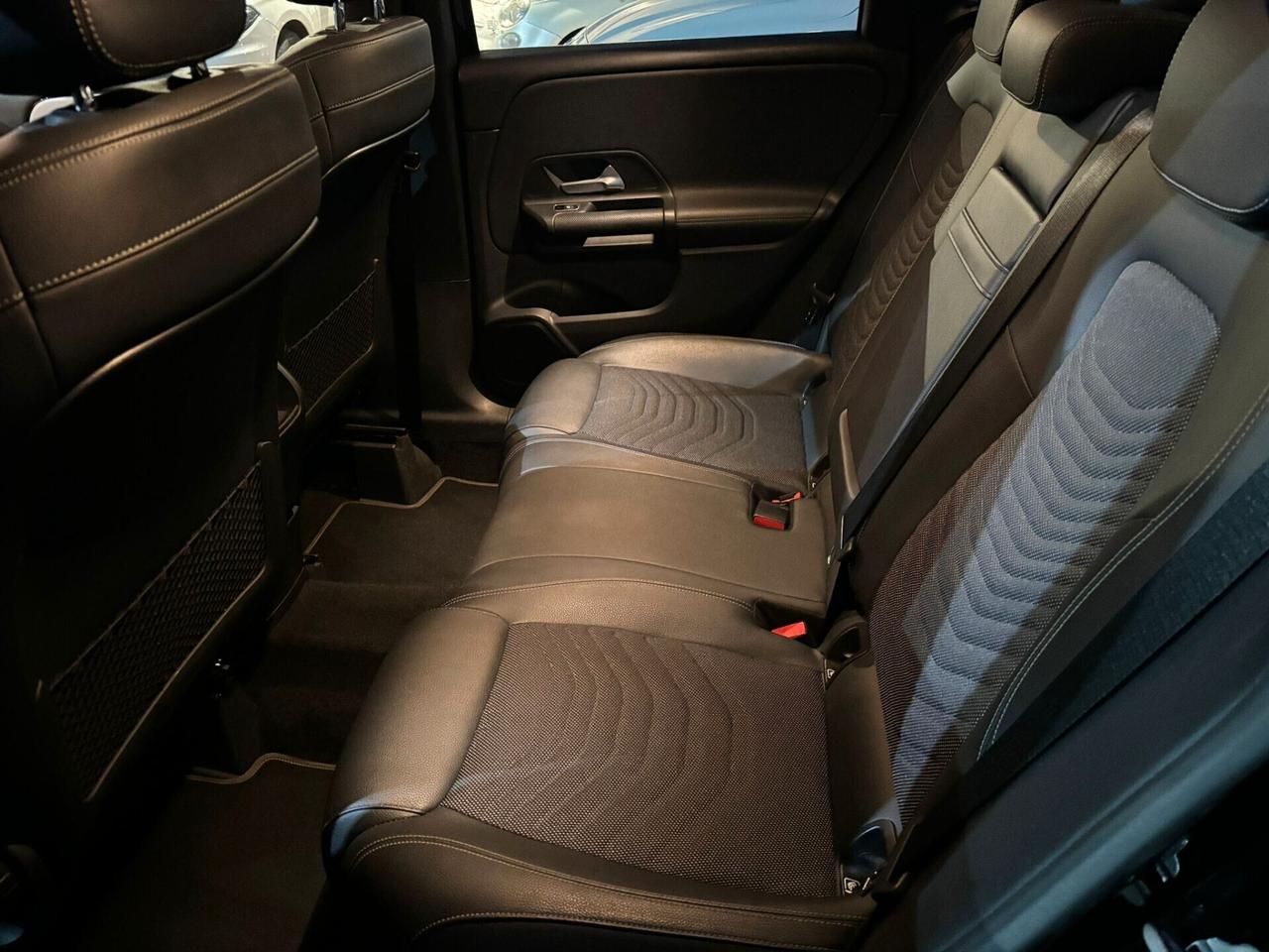 Mercedes-benz B 180 B 180 d Automatic Executive