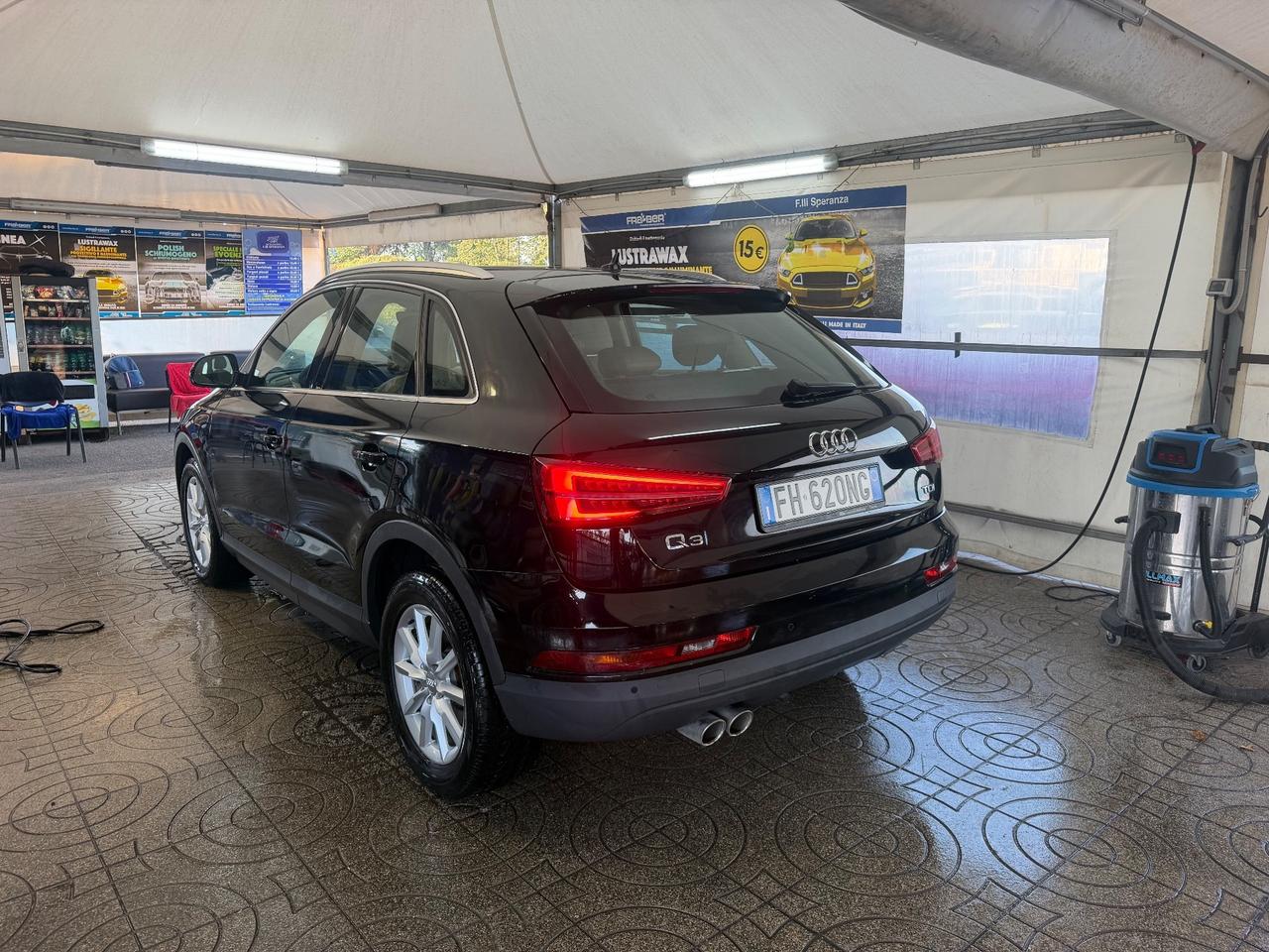 Audi Q3 2.0 TDI 120 CV S tronic Business