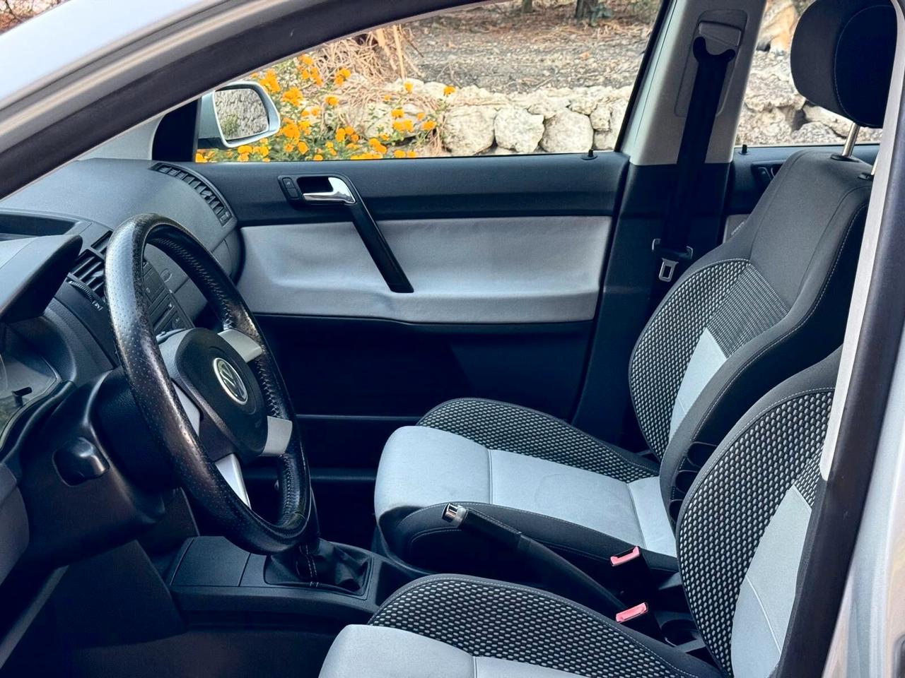 Volkswagen Polo CROSS 1.4/69CV TDI 5p. POLO CROSS