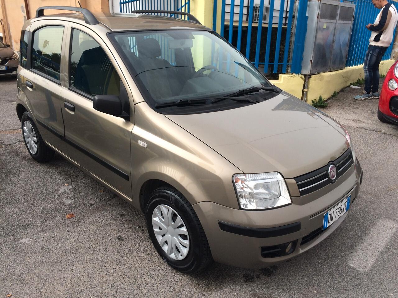 Fiat Panda 1.2 Dynamic Dualogic tagliandata con distribuzione eseguita akm 80000!!neo patentati!