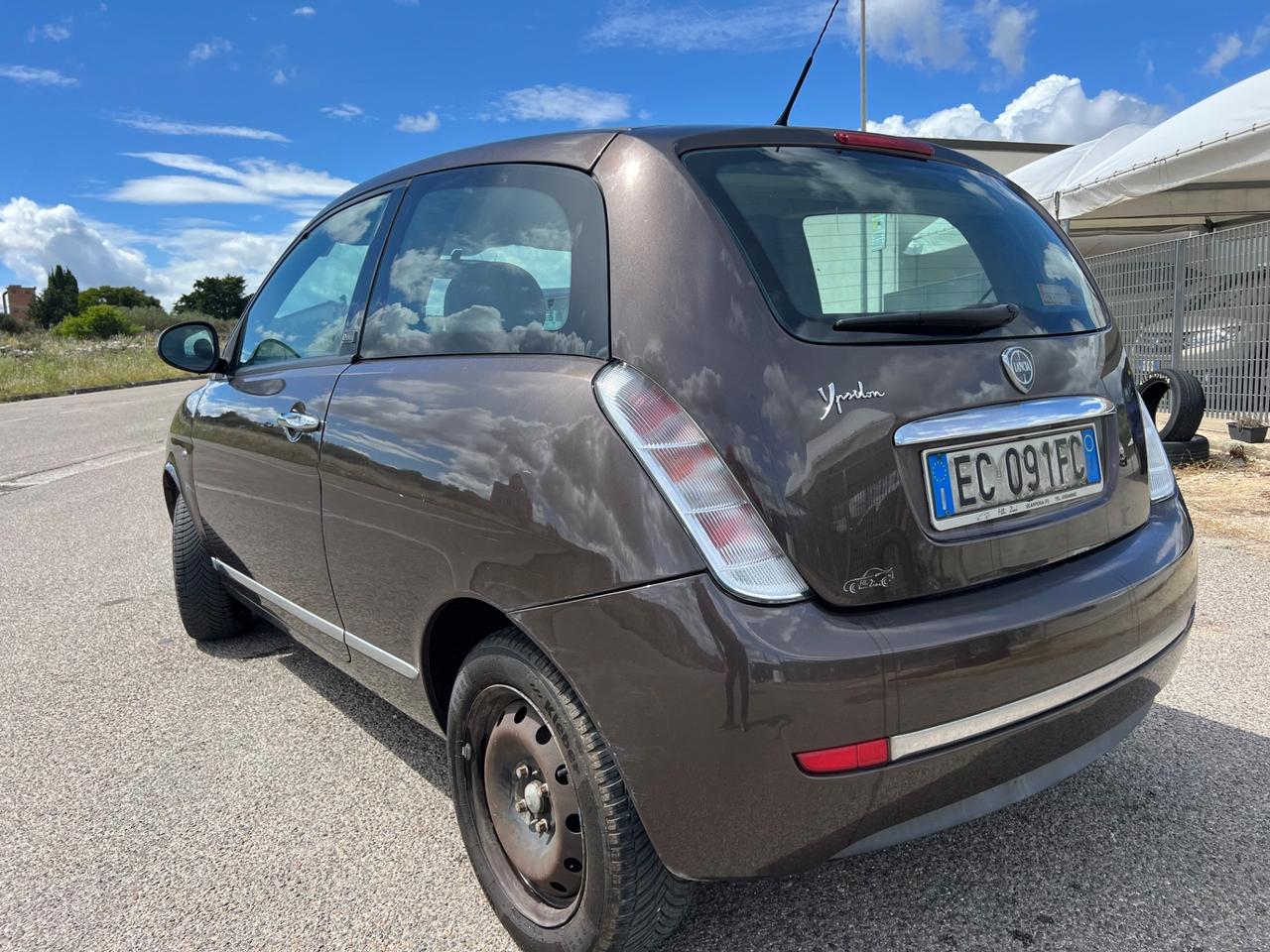 Lancia Ypsilon 1.2 69 CV Diva