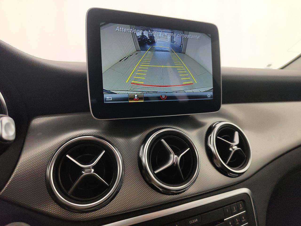 Mercedes-Benz GLA 200 Sport auto
