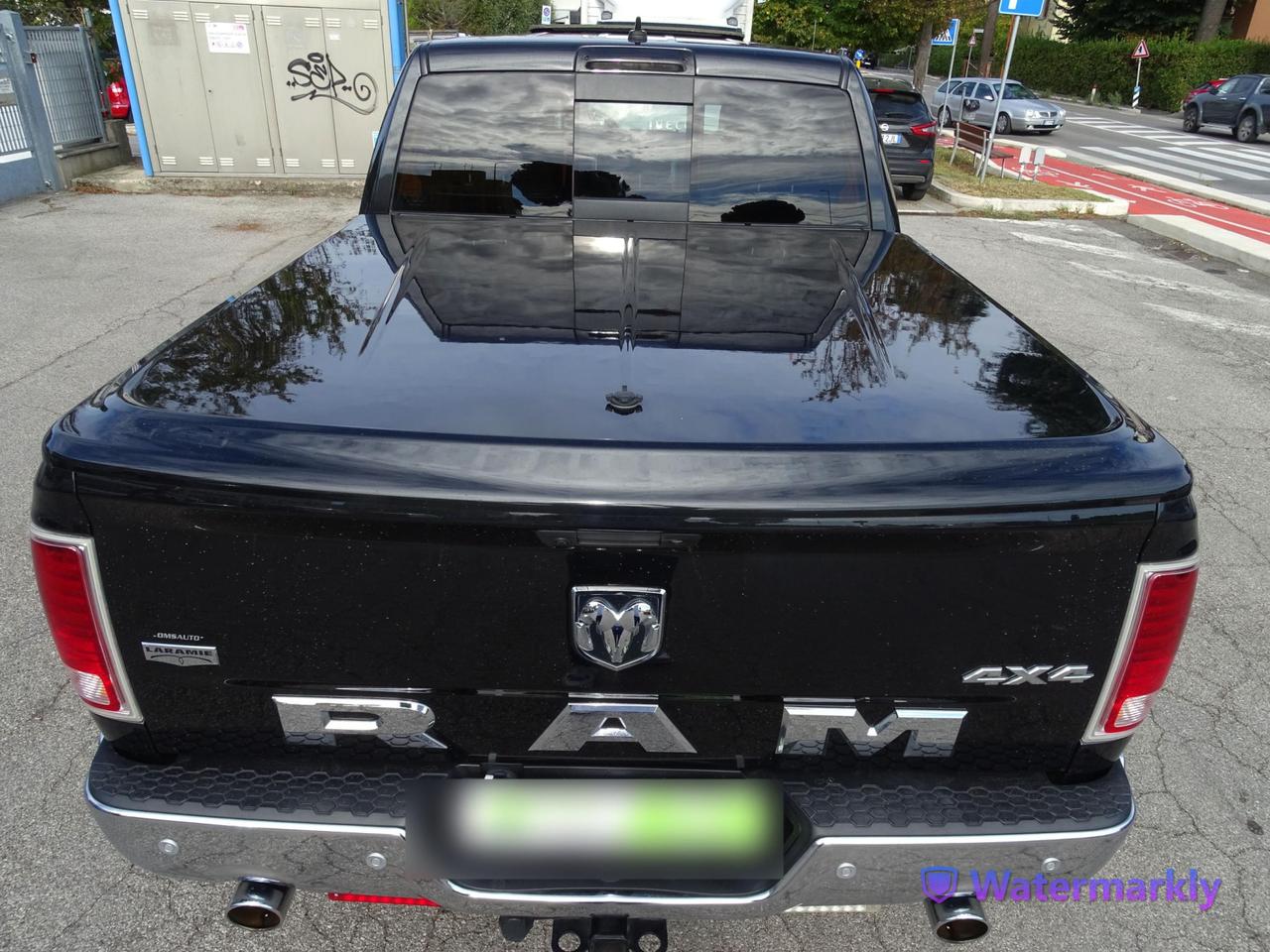 Dodge RAM 1500 AWD 5.7L V8 401CV LARAMIE AUTOCARRO