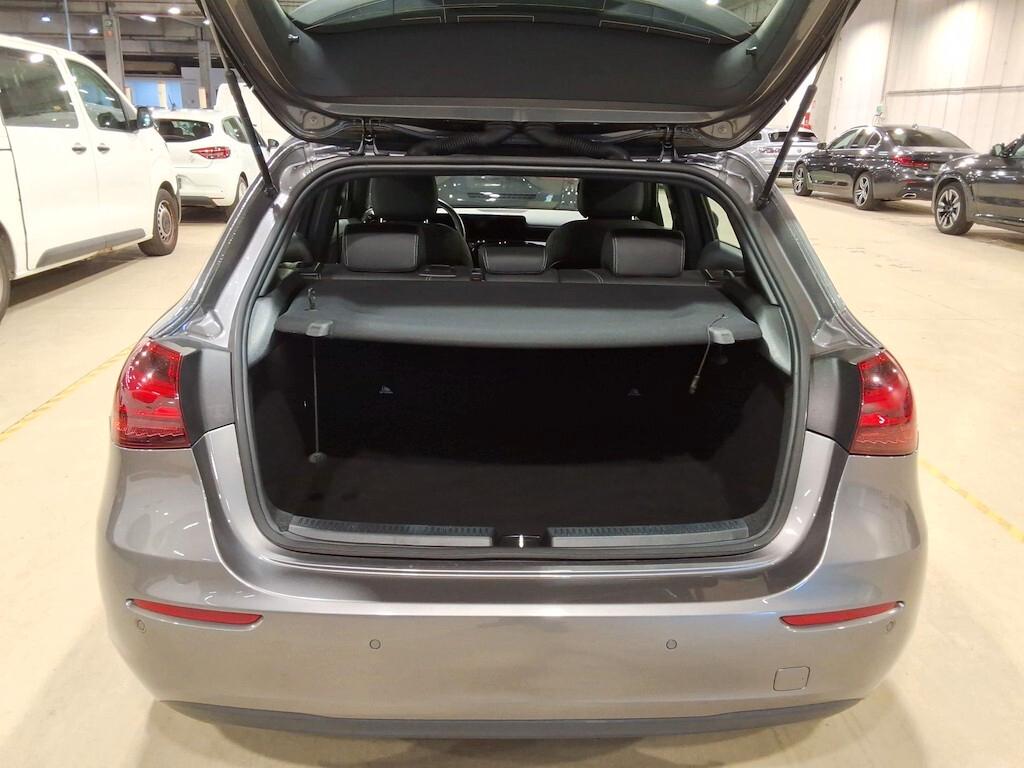 MERCEDES-BENZ A 180D NEW 115CV AUTOMATIC BUSINESS LINE ( FARI LED - CRUISE - PELLE - NAVI PREMIUM - PARK ASSIST )