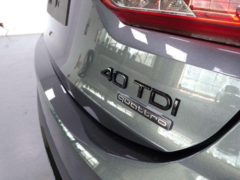 Audi Q3 Sportback 40 2.0 tdi Identity Black quattro 193cv s-tronic