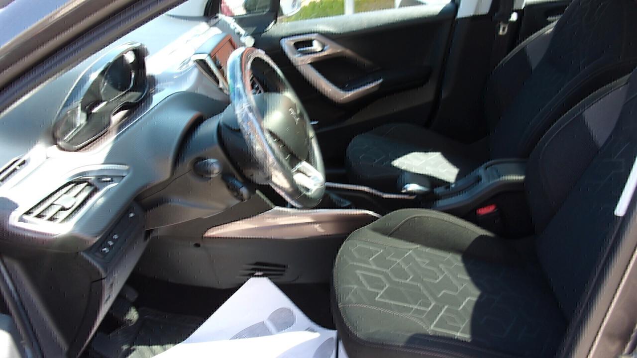 Peugeot 2008 1.6 e-HDi 92 CV Stop&Start Allure