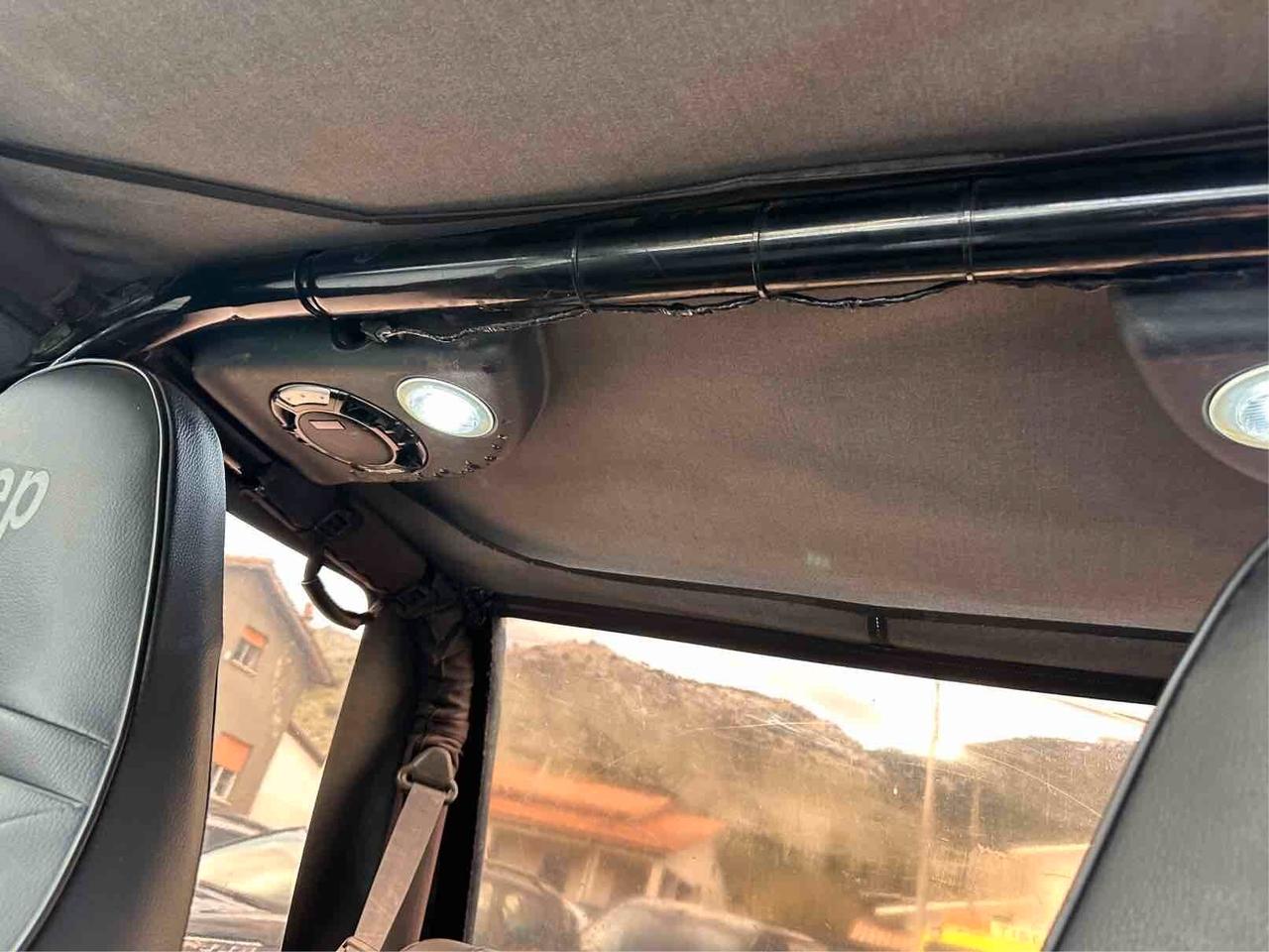 Jeep Wrangler 2.5 cat Soft top (EU)