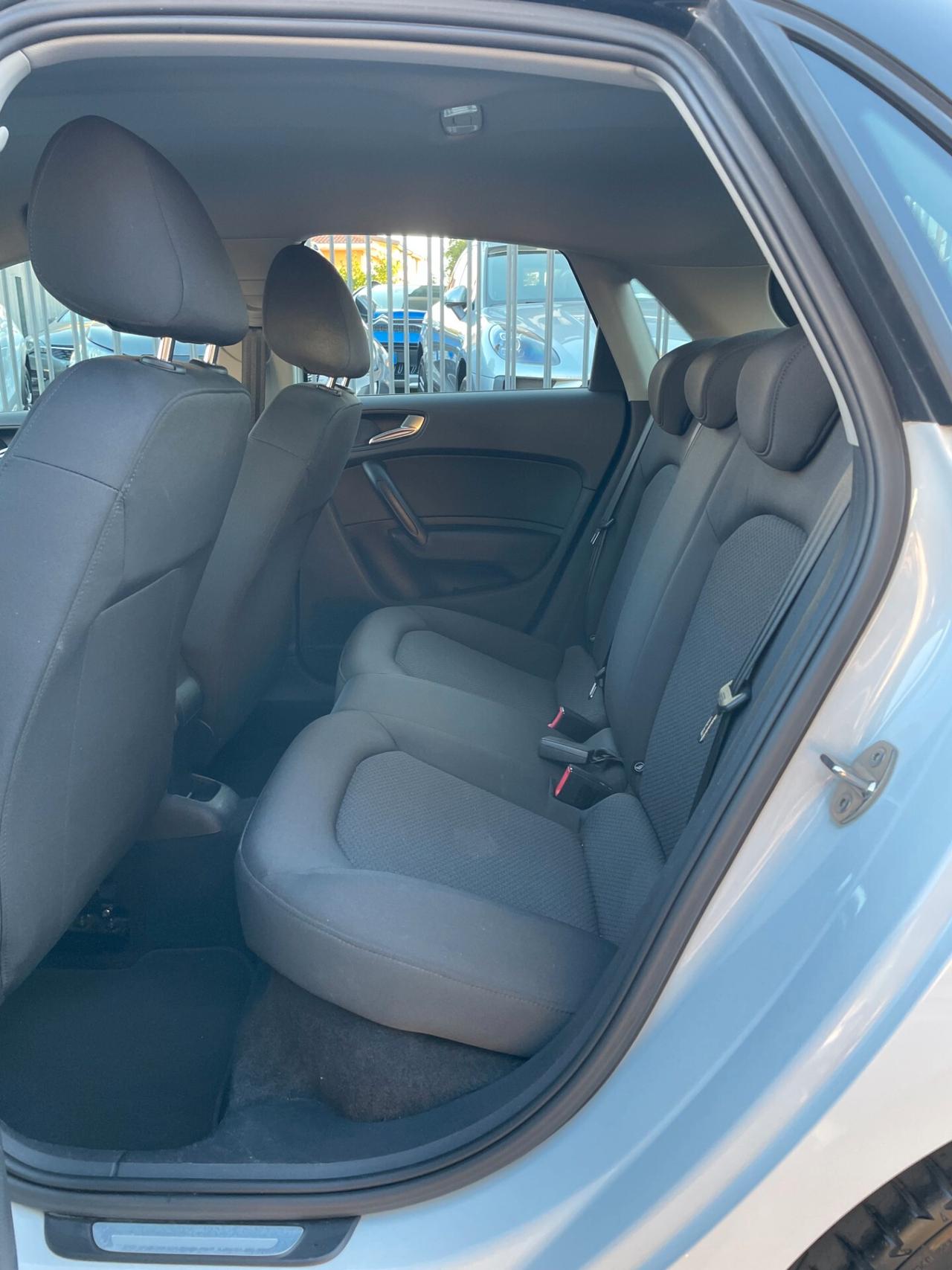 AUDI A1 SPB 1.6 TDI S tronic S LINE EDITION