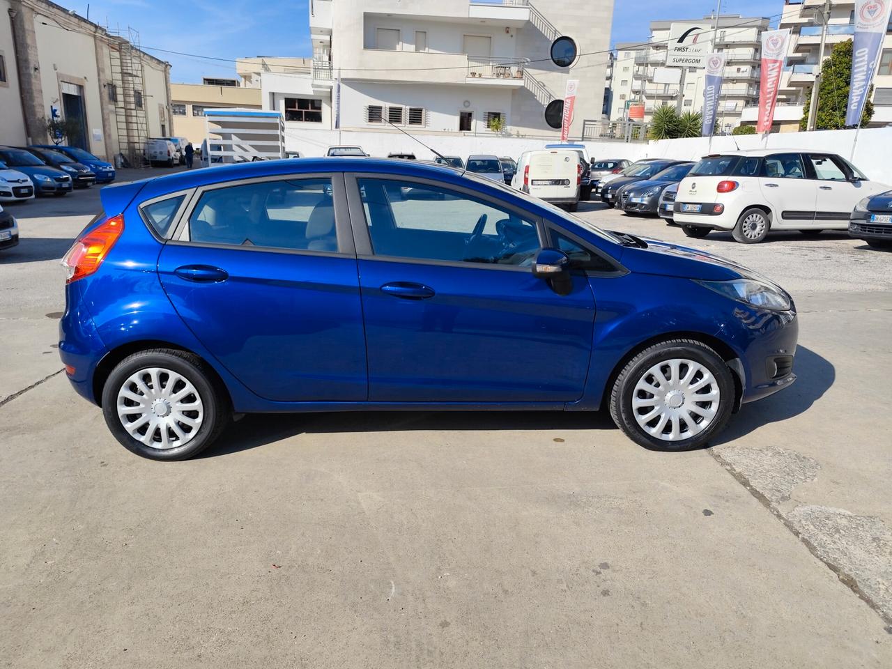 Ford Fiesta 1.5 TDCi 75CV 5 porte Titanium