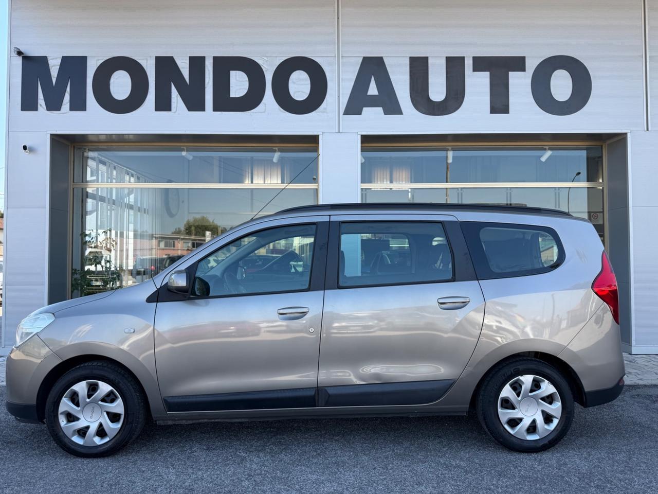 Dacia Lodgy 1.5 dCi 8V 110CV 5 posti Lauréate