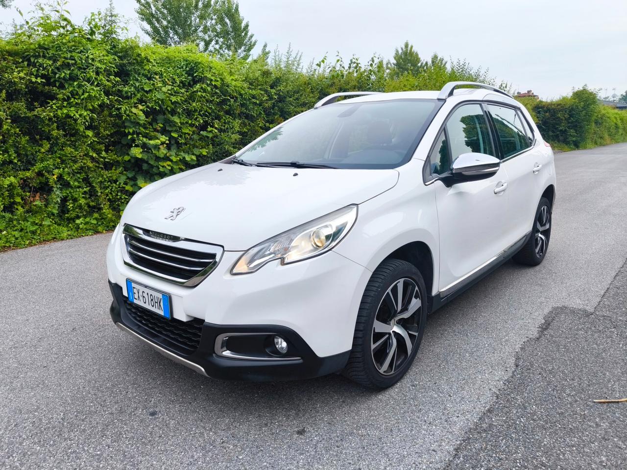 PEUGEOT 2008 1,6 BENZINA VTI-ALLURE