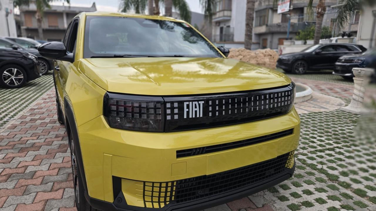 Fiat Grande Panda 1.2 Icon 100CV Uff Italy Clima Led USB