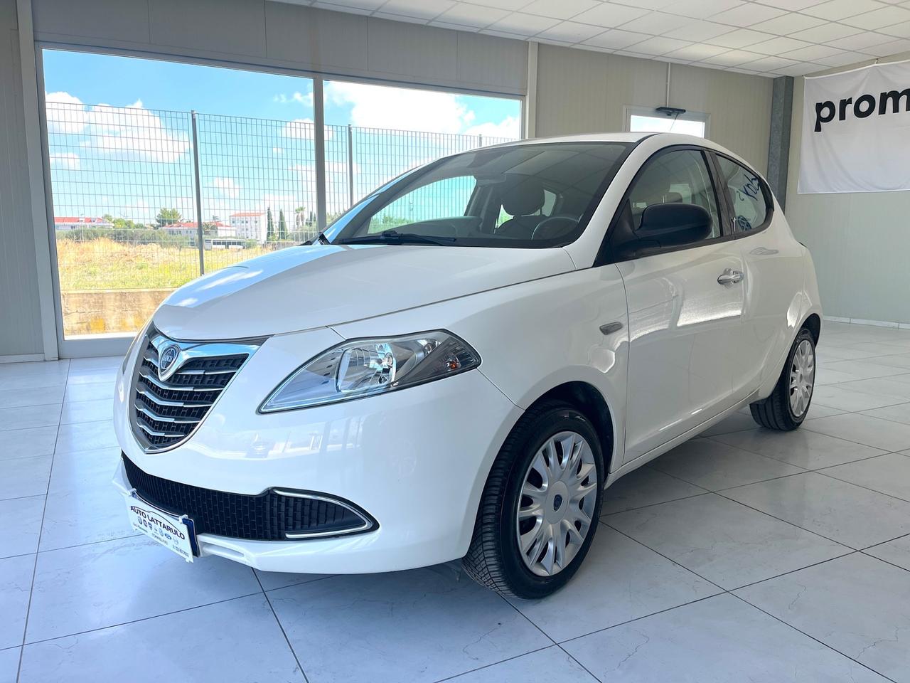 Lancia Ypsilon 1.2 69 CV 5 porte KM 104000