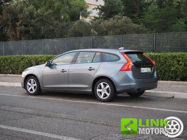 VOLVO V60 D2 Geartronic Kinetic