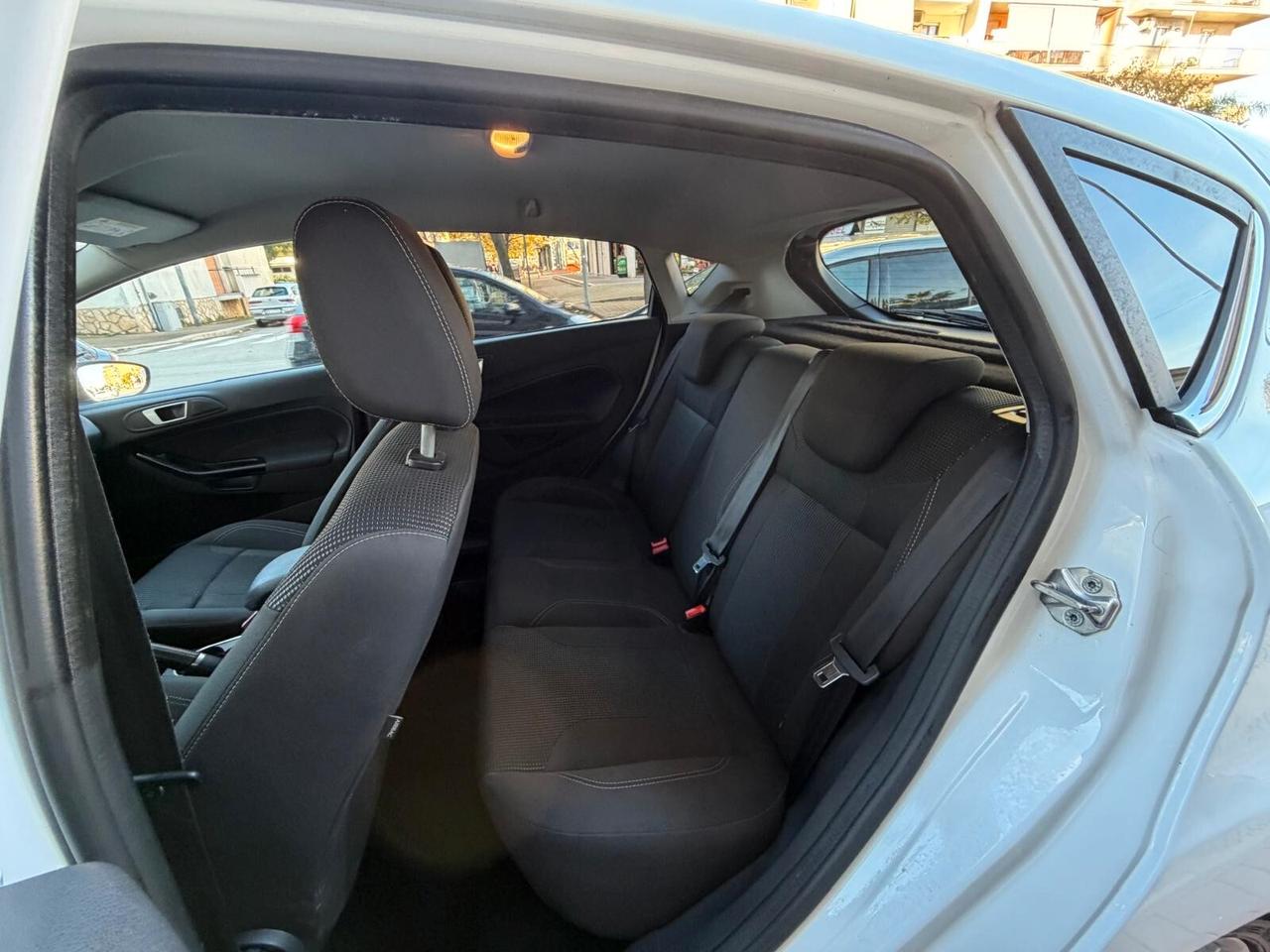 Ford Fiesta 1.5 TDCi 75CV 5p Titanium NAVI/LED