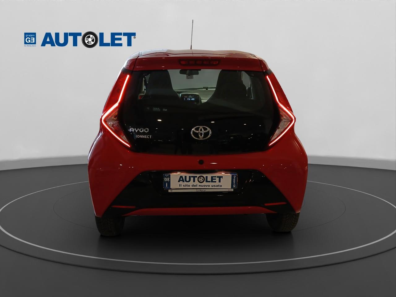 Toyota Aygo Connect 1.0 VVT-i 72 CV 5 porte x-play