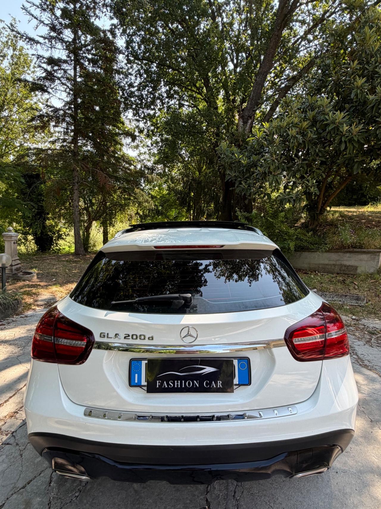 Mercedes-benz GLA 200d Sport FULL TETTO NAVY