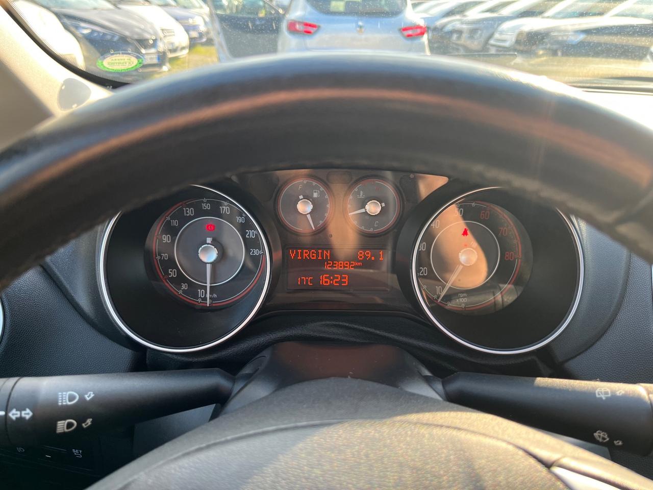 Fiat Punto 1.2 8V 5 porte Lounge 2015 123.000 km