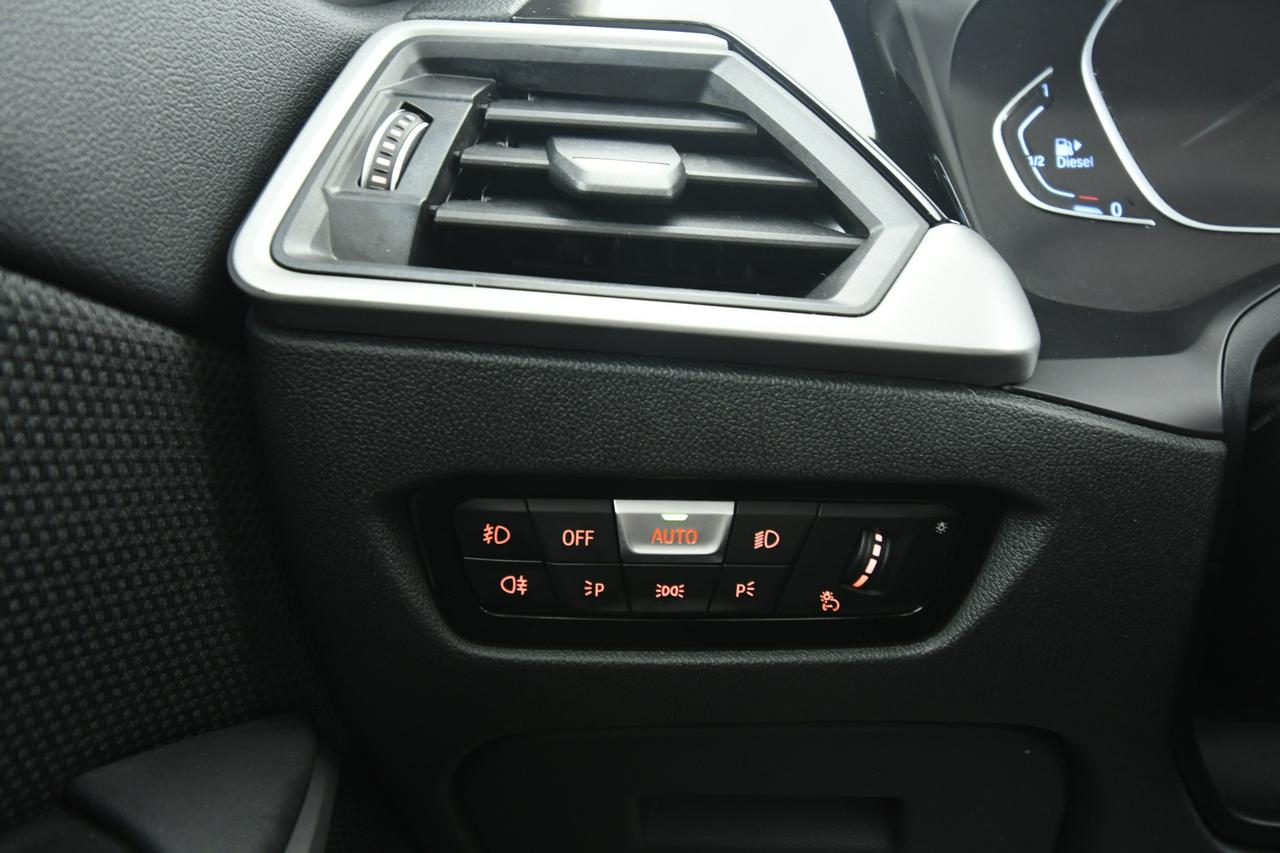 BMW 320d mhev 48V xdrive Business Advantage auto APP CONNECT+LED
